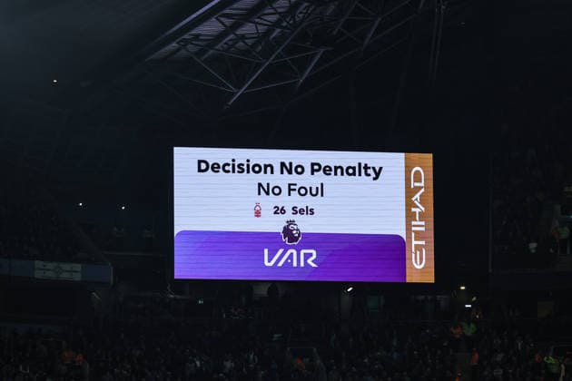 Manchester City v Nottingham Forest - Premier League VAR checks for a penalty after Erling Haaland of Manchester City is brought down by Nottingham Forest goalkeeper Matz Sels during the Premier League match between Manchester City and Nottingham Forest at Etihad Stadium in Manchester, United Kingdom, on March 4, 2026. Manchester Greater Manchester United, ManU Kingdom  Copyright: xNewsxImagesx originalFilename:cosgrove-premierl260304_npo5z.jpg