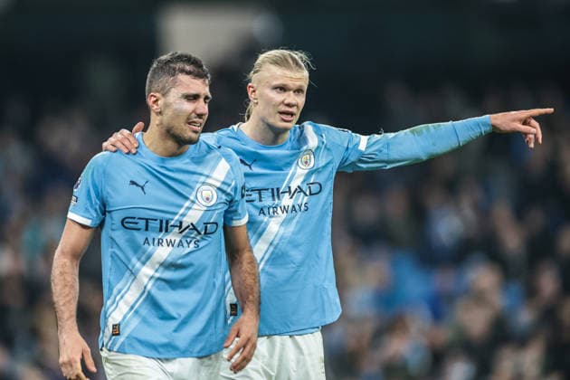 Manchester City v Nottingham Forest - Premier League Erling Haaland of Manchester City helps Rodrigo of Manchester City during the Premier League match between Manchester City and Nottingham Forest at Etihad Stadium in Manchester, United Kingdom, on March 4, 2026. Manchester Greater Manchester United, ManU Kingdom  Copyright: xNewsxImagesx originalFilename:cosgrove-premierl260304_npAfl.jpg
