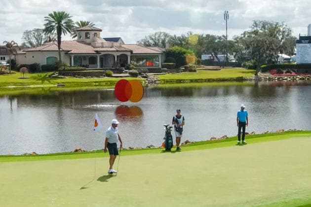 March 4, 2026, Orlando, Florida, USA: Scottie Scheffler (L) and his caddie Ted Scott (C) on the 18th green during the Arnold Palmer Invitational Pro-Am presented by Mastercard at Bay Hill Club & Lodge. Orlando USA - ZUMAw109 20260304_fap_w109_023 Copyright: xDebbyxWongx