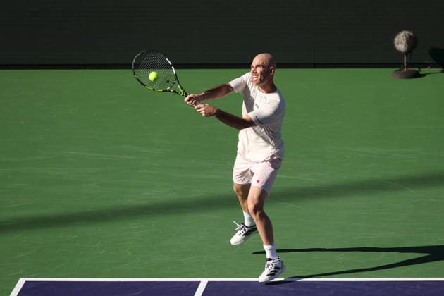 INDIAN WELLS, CA - MARCH 04: Adrian Mannarino (FRA) hits a backhand during the BNP Paribas Open on March 4, 2026 at Indian Wells Tennis Garden in Indian Wells, CA. (Photo by George Walker Icon Sportswire) TENNIS: MAR 04 BNP Paribas Open EDITORIAL USE ONLY Icon260304060