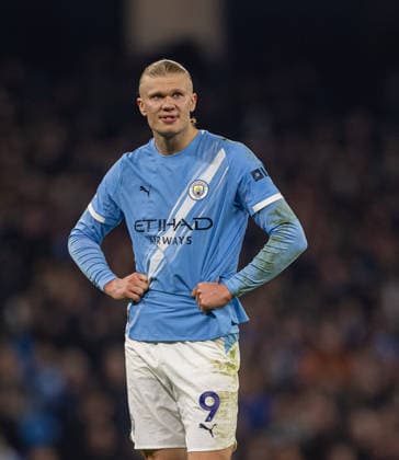 (260305) -- MANCHESTER, March 5, 2026 -- Manchester City s Erling Haaland reacts after missing a chance during the English Premier League match between Manchester City FC and Nottingham Forest FC in Manchester, Britain, on March 4, 2026. FOR EDITORIAL USE ONLY. NOT FOR SALE FOR MARKETING OR ADVERTISING CAMPAIGNS. NO USE WITH UNAUTHORIZED AUDIO, VIDEO, DATA, FIXTURE LISTS, CLUB LEAGUE LOGOS OR LIVE SERVICES. ONLINE IN-MATCH USE LIMITED TO 45 IMAGES, NO VIDEO EMULATION. NO USE IN BETTING, GAMES OR SINGLE CLUB LEAGUE PLAYER PUBLICATIONS. (SP)BRITAIN-MANCHESTER-FOOTBALL-PREMIER LEAGUE-MANCHESTER CITY VS NOTTINGHAM FOREST LixYing 