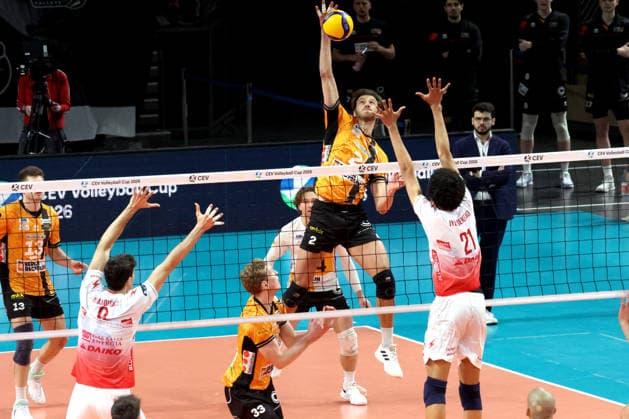 DEU, CEV Cup, BR Volleys vs Picenza Volleys, 04 03 2026, Max Schmeling Halle, Berlin, DEU, CEV Cup, BR Volleys vs Picenza Volleys, in the picture Matthew Knigge BR Volleys 2 , Fedor Ivanov BR Volleys 33 , Iyegbekedo Daniel Piacenza 21 nordphotoxGmbHx xEngler nph00076