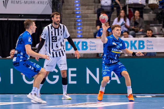 DAIKIN Handball Bundesliga TVB Stuttgart vs THW Kiel 05 03 2026 Stuttgart, GERMANY 05 March 2026 Max Häfner TVB Stuttgart, 3 setting up during the match between TVB Stuttgart and THW Kiel on matchday 24 of the Daikin Handball Bundesliga at the Porsche Arena Copyright: xBEAUTIFULxSPORTS Steinx