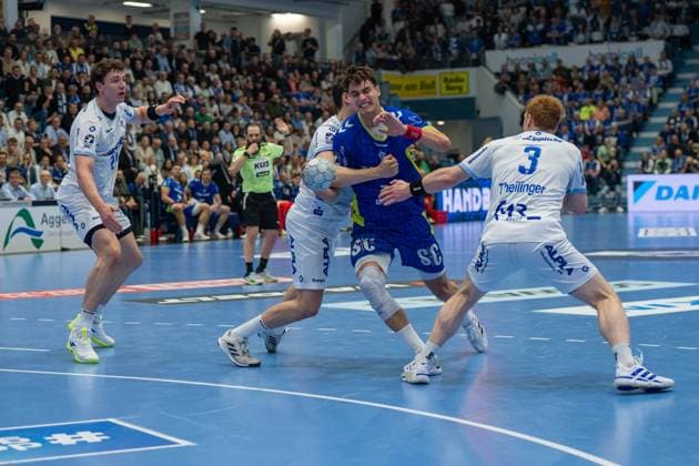 Julian Koester, backcourt, VfL Gummersbach 7 , Nicolai Theilinger, backcourt TBV Lemgo Lippe 3 , VfL Gummersbach vs TBV Lemgo Lippe, Daikin Handball Bundesliga, Men , 24 Matchday, 05 03 2026 Gummersbach NRW Germany Copyright: xkolbert-press MartinxWdziecznyx
