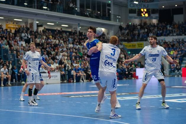 Miro Schluroff, backcourt, VfL Gummersbach 15 , Nicolai Theilinger, backcourt TBV Lemgo Lippe 3 , Hendrik Wagner, backcourt TBV Lemgo Lippe 28 , VfL Gummersbach vs TBV Lemgo Lippe, Daikin Handball Bundesliga, Men , 24 Matchday, 05 03 2026 Gummersbach NRW Germany Copyright: xkolbert-press MartinxWdziecznyx