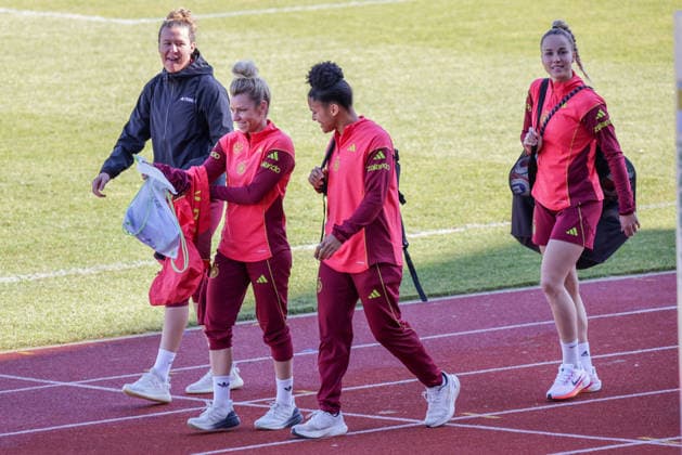 05 03 2026, xgrfx, Football Training , German womens national team f l Larissa Mühlhaus, Linda Dallmann, Shekiera Martinez, Giulia Gwinn German womens national team DFL DFB REGULATIONS PROHIBIT ANY USE OF PHOTOGRAPHS as IMAGE SEQUENCES and or QUASI VIDEO Dresden
