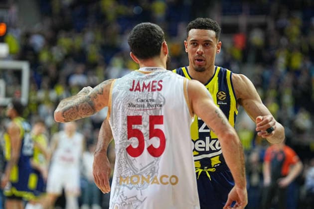 ISTANBUL, TURKEY - MARCH 5: Wade Baldwin IV of Fenerbahce Beko and Mike James of Monaco in action during the EuroLeague match between Fenerbahce Beko Istanbul and AS Monaco at Ulker Sports Arena on March 5, 2026 in Istanbul, Turkey. Ä±STANBUL tURKEY Copyright: xSeskimphotox Fener-Monaco-050326 (10)