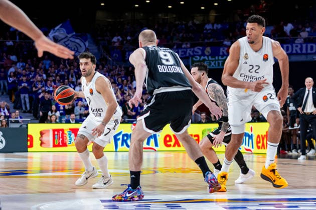 2026 Euroleague basketball Real Madrid v Virtus Bologna March 5th 5th March 2026 Movistar Arena Madrid, Spain Euroleague Basketball Spain, Real Madrid vs Virtus Bologna Facundo Campazzo and Edy Tavares Madrid Spain Basketball Copyright: xAlbaxPachecox xAgenciaxLOFx