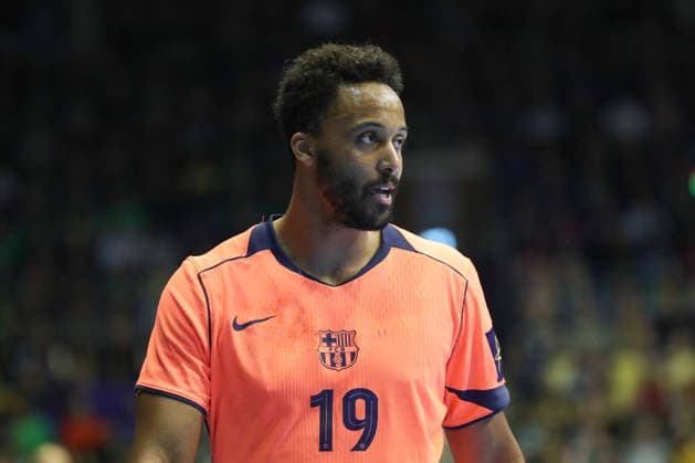 05 03 2026, xgox, Handball EHF Champions League SC Magdeburg FC Barcelona v l Timothey N guessan N guessan, Barcelona, 19 Magdeburg