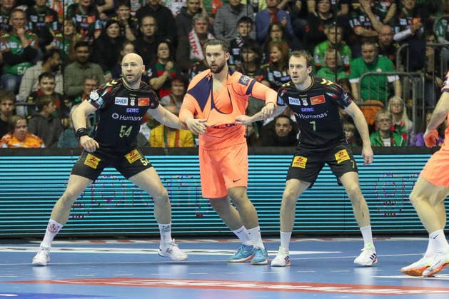 05 03 2026, xgox, Handball EHF Champions League SC Magdeburg FC Barcelona v l Oscar Bergendahl Magdeburg, 54 , Luis Frade Barcelona, 82 , Felix Claar Magdeburg, 7 duel, duel, fight, tackle Magdeburg