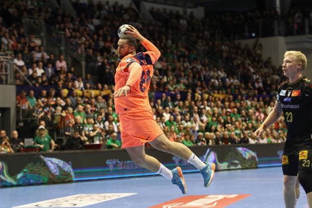05 03 2026, xtgx, Handball, EHF Champions League, SC Magdeburg FC Barcelona v l Luis Frade Barcelona, 82 throws goal, goal scorer, scores goal, scores the goal Magdeubrg