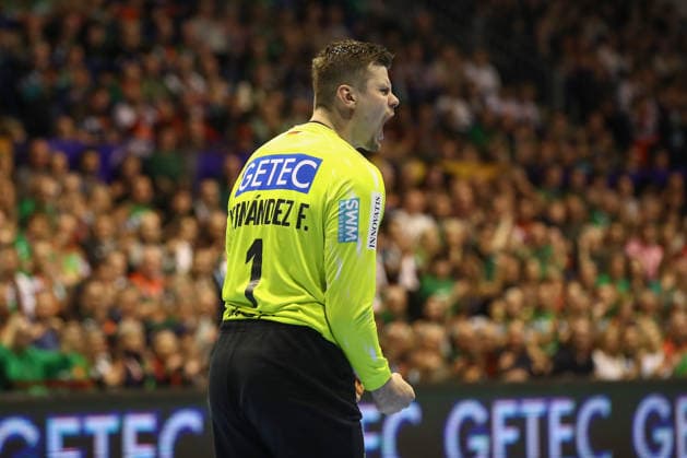 05 03 2026, xtgx, Handball, EHF Champions League, SC Magdeburg FC Barcelona v l Sergey Hernandez Ferrer Magdeburg, 1 cheers over held ball, defended, held, Torhueter Magdeubrg