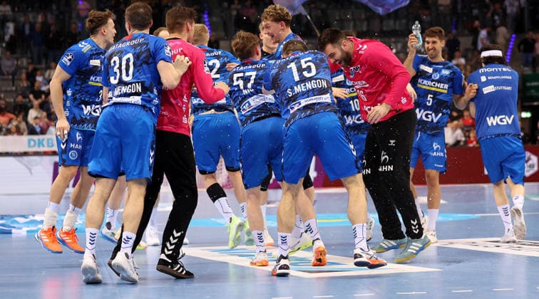 05 03 2026, Germany, Stuttgart, Handball Bundesliga, TVB Stuttgart vs THW Kiel, Stuttgart cheers