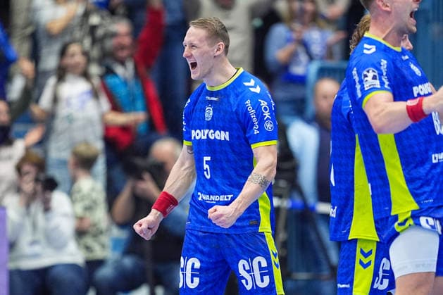 05 03 2026, xydrx, Handball, 1 HBL, VfL Gummersbach TBV Lemgo Lippe, Schwalbe Arena Tilen Kodrin VfL Gummersbach 5 celebrates the victory Photo xYannisxDreimannxPressefotoKochx Nordrhein Westfahlen Germany