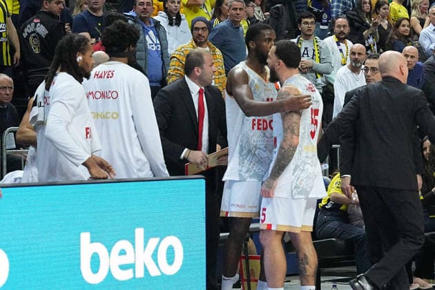 ISTANBUL, TURKEY - MARCH 5: Monaco player Mike James got into a fight with his teammates after the EuroLeague match between Fenerbahce Beko Istanbul and AS Monaco at Ulker Sports Arena on March 5, 2026 in Istanbul, Turkey. Ä±STANBUL tURKEY Copyright: xSeskimphotox Fener-Monaco-050326 (123)