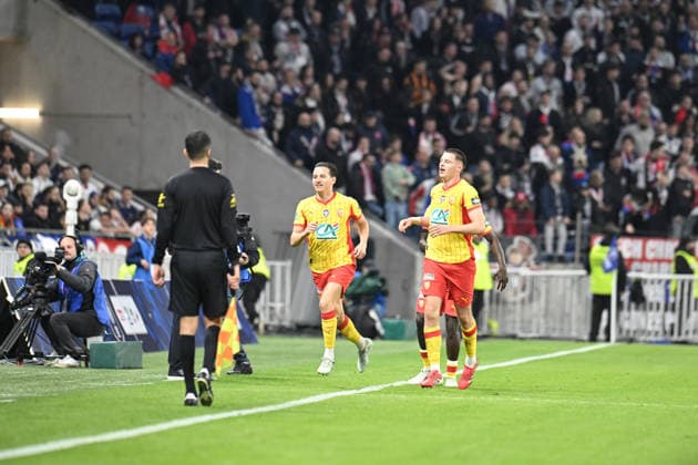 Football : Olympique lyonnais vs Lens - French Cup - 05 03 2026 Florian THAUVIN celebrates scoring goal of Lens during the French Cup Quarts final match between Olympique Lyonnais and Lens at Groupama Stadium Decines Charpieu Lyon on March 05 2026 , France LYONFrance  Copyright: xMouradxAllilix