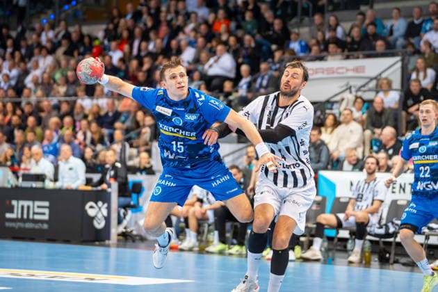 Handball I Men I Season 2025 2026 I Bundesliga I 24 Matchday I TVB Stuttgart THW Kiel I 05 03 2026 Simone Mengon 15, TVB Stuttgart im Wurf Stuttgart Porsche Arena Baden Württemberg Germany Copyright: xLobeca MaxxPetershansx