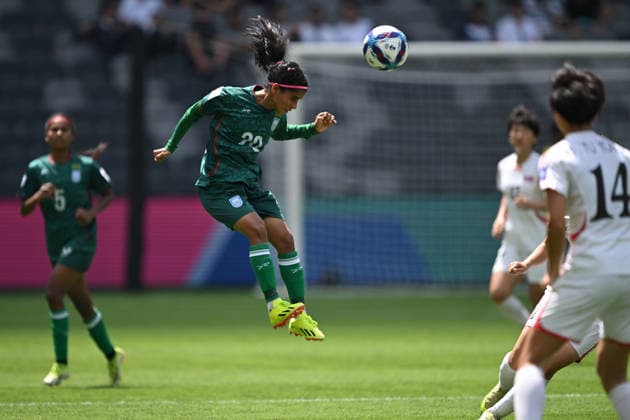 SOCCER ASIAN CUP BANGLADESH NORTH KOREA, Shamsunnahar of Bangladesh heads the ball during the AFC Women™s Asian Cup Group B match between Bangladesh and North Korea at CommBank Stadium in Sydney, Friday, March 6, 2026. ( NO ARCHIVING, EDITORIAL USE ONLY SYDNEY NEW SOUTH WALES AUSTRALIA  Copyright: xDEANxLEWINSx 20260306182441929342