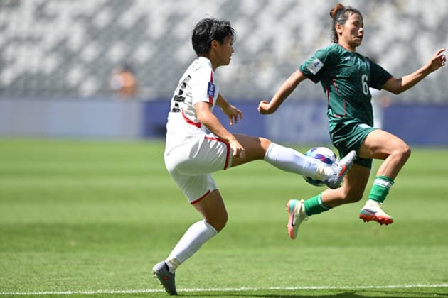 SOCCER ASIAN CUP BANGLADESH NORTH KOREA, Ri Song A of North Korea and Monika Chakma of Bangladesh during the AFC Women™s Asian Cup Group B match between Bangladesh and North Korea at CommBank Stadium in Sydney, Friday, March 6, 2026. ( NO ARCHIVING, EDITORIAL USE ONLY SYDNEY NEW SOUTH WALES AUSTRALIA  Copyright: xDEANxLEWINSx 20260306199222956378
