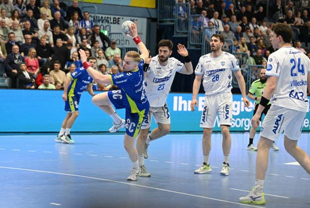 Ellidi Vidarsson VfL Gummersbach 4 has asserted himself at the circle and comes to a close VfL Gummersbach vs TBV Lemgo Lippe, Handball, Daikin 1 Bundesliga, 24 Matchday, Season 2025 2026, Schwalbe Arena Gummersbach, 05 03 2026 VfL Gummersbach vs TBV Lemgo Lippe, Handball, Daikin 1 Bundesliga, 24 Matchday, Season 2025 2026, Schwalbe Arena Gummersbach, 05 03 2026 Gummersbach Copyright: xEibner-Pressefoto JuergenxAugstx EP_JAT