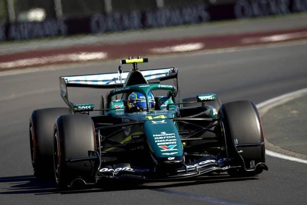 MELBOURNE - Fernando Alonso (Aston Martin) in action during the second free practice session at the Albert Park Circuit in the lead-up to the Australian Grand Prix. SANDER KONING ANP xVIxANPxSportx xxANPxIVx 552557318 originalFilename: 552557318.jpg