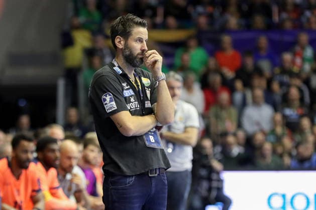 05 03 2026, xgox, Handball EHF Champions League SC Magdeburg FC Barcelona v l Bennet Wiegert Magdeburg, Coach thoughtful Magdeburg