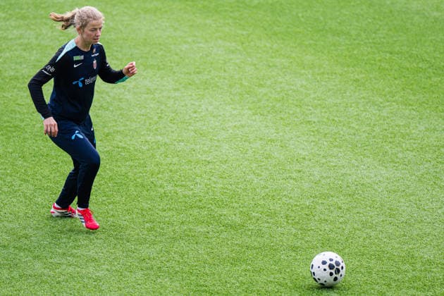 260306 Justine Kielland of the Norwegian women™s national football team during a training session on March 6, 2026 in Stavanger Photo Marius Simensen BILDBYRAN Cop 238 bbeng dam fifa women s world cup qualifier football fotball fotball norge norway practice soccer training trening träning  Copyright: MARIUSxSIMENSEN BB260306BB487