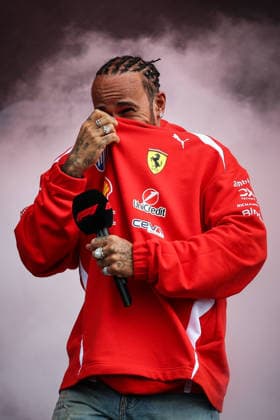 March 6, 2026, Melbourne, Victoria, Australia: MELBOURNE, AUSTRALIA - MARCH 06 2026: Lewis Hamilton of Scuderia Ferrari HP escapes from a smoke machine during the fan forum at the 2026 Australian Grand Prix at Albert Park in Melbourne, Australia Melbourne Australia - ZUMAp121 20260306_zsp_p121_107 Copyright: xChrisxPutnamx