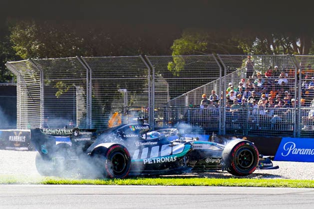 FORMULA ONE AUSTRALIAN GRAND PRIX 2026 George Russell 63 (GBR) Mercedes locks up during the Formula 1 Qatar Airways Australian Grand Prix 2026, 1st round of the 2026 Formula One World Championship, WM, Weltmeisterschaft from March 6 to 8, 2026 at the Albert Park Circuit, Melbourne, Australia. Credit: Robbie Hoad Every Second Media Editorial use only. All images are copyright Every Second Media Limited. No images may be reproduced without prior permission. Copyright: xIMAGO EveryxSecondxMediax ESM-1841-0249 RobbiexHoadx xEveryxSecondxMediax