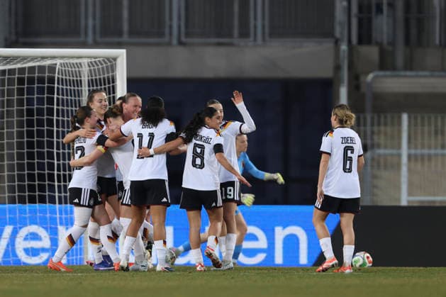 Sophie Weidauer Germany celebrates after scoring his team s first goal with teammates during the match between Germany U23 and Belgium U23, Lohrheidestadion on 06 March 2026 in Bochum, Germany Photo by Oliver Kaelke DeFodi Images Sophie Weidauer Germany celebrates after scoring his team s first goal with teammates during the match between Germany and Belgium at Lohrheidestadion on March 6, 2026 in Bochum, Germany Photo by Oliver Kaelke DeFodi Images DFL regulations prohibit any use of photographs as image sequences and or quasi video Photo by Oliver Kaelke DeFodi Images