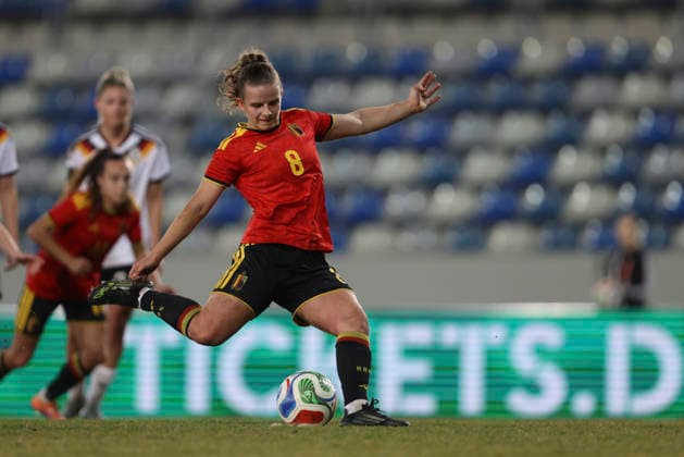 Karlijn Helsen Belgium scores the goal for 1 1 during the match between Germany U23 and Belgium U23, Lohrheidestadion on 06 March 2026 in Bochum, Germany Photo by Oliver Kaelke DeFodi Images Karlijn Helsen Belgium scores his team s first goal during the match between Germany and Belgium at Lohrheidestadion on March 6, 2026 in Bochum, Germany Photo by Oliver Kaelke DeFodi Images DFL regulations prohibit any use of photographs as image sequences and or quasi video Photo by Oliver Kaelke DeFodi Images
