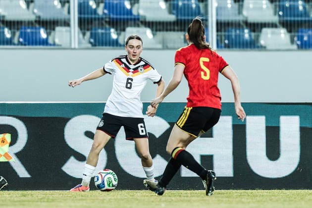 Sport, Football, U23 Womens National Team Season 2025 2026 International match Germany U23 Belgium U23 06 03 2026, Lohrheidestadion Sofie Zdebel Germany, 6 Fran Meersman Belgium, 5 Bochum Wattenscheid Lohrheidestadion North Rhine-Westphalia Germany