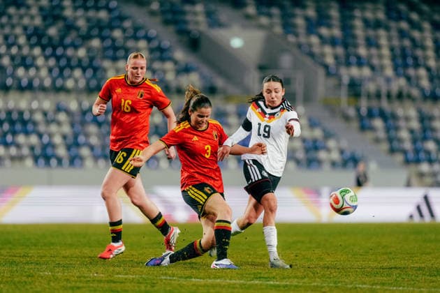 06.03.26, Women, Football, U23 Friendly Match, Germany - Belgium Loreen Bender ( 19 - Germany U23) in a duel Bochum Lohrheidestadion - Wattenscheid NRW Deutschland