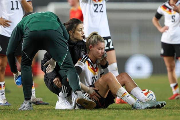 Julia Landenberger Germany injured on the ground during the match between Germany U23 and Belgium U23, Lohrheidestadion on 06 March 2026 in Bochum, Germany Photo by Oliver Kaelke DeFodi Images Julia Landenberger Germany injured on the ground during the match between Germany and Belgium at Lohrheidestadion on March 6, 2026 in Bochum, Germany Photo by Oliver Kaelke DeFodi Images DFL regulations prohibit any use of photographs as image sequences and or quasi video Photo by Oliver Kaelke DeFodi Images