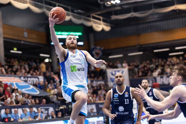 Radii Caisin Skyliners, 16 , Akeem Vargas MBC, 11 , Perttu Blomgren MBC, 20 , Syntainics MBC vs Skyliners Frankfurt, Basketball, 1 Bundesliga, Men, 22 Matchday, Main Round, Season 2025 26, 06 03 2026 Weißenfels Stadthalle Sachsen Anhalt Germany