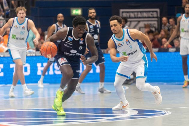 Khyri Thomas Syntainics MBC, 00 counters after a quick ball win by Weissenfels Syntainics MBC vs Skyliners Frankfurt, Basketball, 1 Basketball Bundesliga, 22 Matchday, Season 2025 2026, 06 03 2026 Syntainics MBC vs Skyliners Frankfurt, Basketball, 1 Basketball Bundesliga, 22 Matchday, Season 2025 2026, 06 03 2026 Weissenfels Copyright: xEibner-Pressefoto PiaxSchindlerx EP_PSR