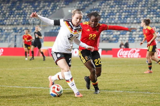 Wattenscheid, Germany 06 March 2026 Womens U23 international match 2025 2026 Germany v Belgium Pictured from left in a duel Jasmin Gloning Germany and Welma Fon Lohrheidestadion Nordrhein Westfalen Copyright: xFotostandx xvanxderxVeldenx