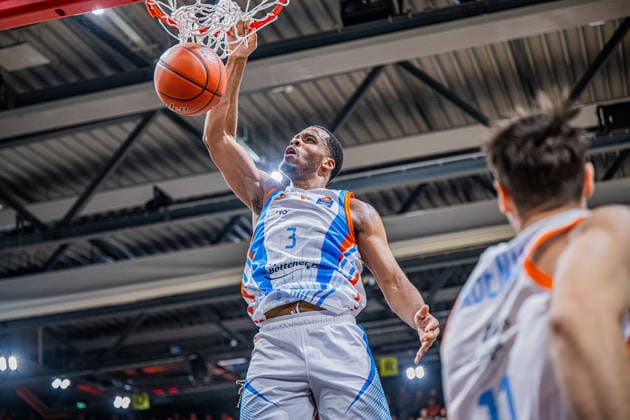 1 Basketball Bundesliga, easyCredit BBL, Season 2025 2026, Men, Main Round, 22 Matchday, 06 03 2026, RASTA Vechta Science City Jena William McNair Jr 03 Science City Jena at the Dunk Vechta RASTA Dome Lower Saxony Germany