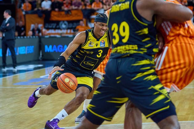 Stef Smith MHP Riesen Ludwigsburg, 03 GER, ratiopharm ulm vs MHP Riesen Ludwigsburg, Basketball, 22 Matchday, EasyCredit BBL, Season 2025 2026, 06 03 2026 GER, ratiopharm ulm vs MHP Riesen Ludwigsburg, Basketball, 22 Matchday, EasyCredit BBL, Season 2025 2026, 06 03 2026 New Ulm Copyright: xEibner-Pressefoto GeraldxOelze-dexStoppanyx EP_ODS