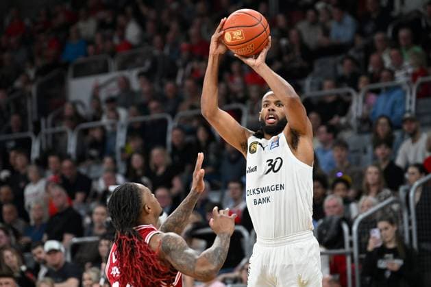 BAMBERG 06 03 2026 Basketball easycredit 1 Basketball Bundesliga 22 Matchday Bamberg Baskets vs Basketball Lions Braunschweig Chip Flanigan 30, Basketball Lions Braunschweig vs Cobe Williams 24, Bamberg Baskets Bamberg Baskets vs Basketball Lions Braunschweig