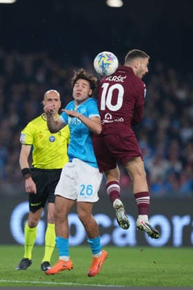 Napoli™s Antonio Vergara Torino™s Nikola Vlasic during the Serie A EniLive soccer match between Napoli and Torino at the Diego Armando Maradona stadium, Italy - Naples Friday March 06, 2026 - Soccer ( Photo by Alfredo Falcone LaPresse )  Copyright: xAlfredoxFalcone LaPressex
