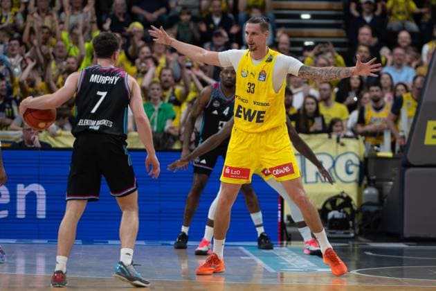 GER, Basketball, easy Credit BBL, EWE Baskets Oldenburg vs Telekom Baskets Bonn 06 03 2026, EWE Arena, Oldenburg, GER, easy Credit BBL, EWE Baskets Oldenburg vs Telekom Baskets Bonn, in the picture Tomislav ZUBCIC EWE Baskets Oldenburg 33 nordphotoxgmbhx xRojahn nph00310