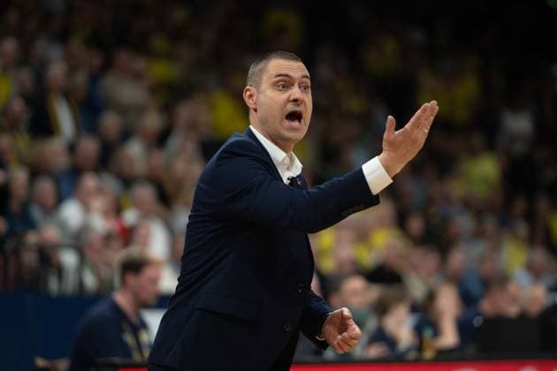 GER, Basketball, easy Credit BBL, EWE Baskets Oldenburg vs Telekom Baskets Bonn 06 03 2026, EWE Arena, Oldenburg, GER, easy Credit BBL, EWE Baskets Oldenburg vs Telekom Baskets Bonn, in the picture Marko STANKOVIC Telekom Baskets Bonn Headcoach nordphotoxgmbhx xRojahn nph00310