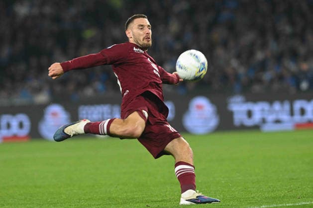 Torino™s Nikola Vlasic in action during the Serie A soccer match between Napoli and Torino at the Diego Armando Maradona Stadium in Naples, southern italy - Friday , March 06 , 2026. - Soccer .  Copyright: xAlessandroxGarofalo LaPressex
