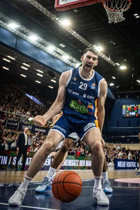 Rostock, Germany 06 March 2026 1 BBL 2025 2026 Rostock Seawolves vs VET CONCEPT Gladiators Trier In the picture Owen Klassen Rostock Seawolves cheers after a dunk Copyright: xFotostandx xVoelkerx