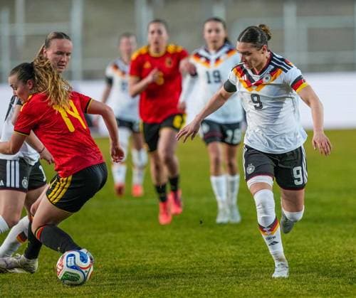 Womens soccer in Essen FOR EDITORIAL PURPOSES ONLY EDITORIAL USE ONLY p Luca Birkholz and Sophie Weidauer Germany vs Sterre Gielen Belgium The international match of the womens U23 against Belgium, ended on 06 03 2026 in the Lohrheidestadion, Bochum Wattenscheid with 4 2 Michael Gohl FUNKE Foto Services p Sport Deutschland Nordrhein Westfalen Bochum Copyright MichaelxGohl Copyright: MichaelxGohl doc84v1hxoixf711fa1fb0b ,EDITORIAL USE ONLY Copyright: MichaelxGohl