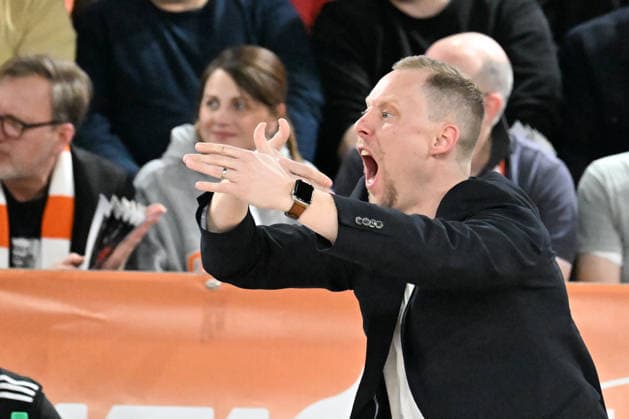 GER, EasyCredit BBL RASTA Vechta Science City Jena 06 03 2026, RASTA Dome, Vechta, GER, EasyCredit BBL RASTA Vechta Science City Jena in the picture Head Coach Christian Held RASTA Vechta Gestures, facial expressions, emotions in the coching zone on the sidelines, nordphotoxGmbHxx xKokenge nph00001