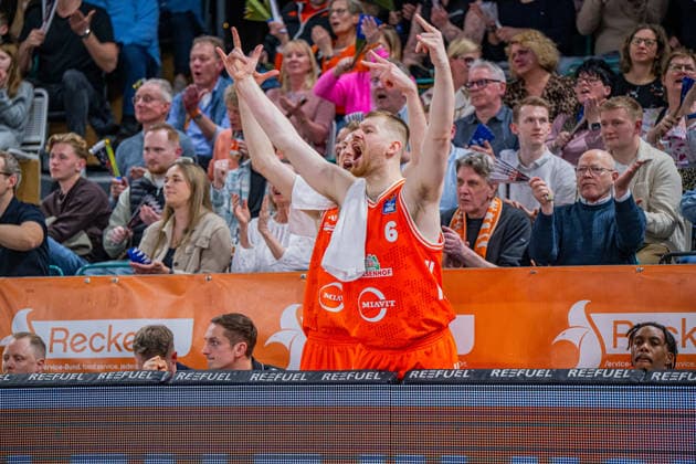 1 Basketball Bundesliga, easyCredit BBL, Season 2025 2026, Men, Main Round, 22 Matchday, 06 03 2026, RASTA Vechta Science City Jena Luc van Slooten 6 RASTA Vechta shows emotions during the game Vechta RASTA Dome Lower Saxony Germany