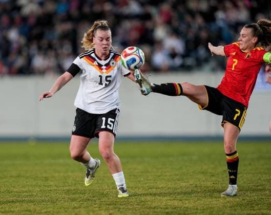 Womens soccer in Essen FOR EDITORIAL PURPOSES ONLY EDITORIAL USE ONLY p Svea Stoldt Germany vs Alixe Bosteels Belgium The international match between the womens U23 team and Belgium, ended on 06 03 2026 in the Lohrheidestadion, Bochum Wattenscheid with 4 2 Michael Gohl FUNKE Foto Services p Sport Deutschland Nordrhein Westfalen Bochum Copyright MichaelxGohl Copyright: MichaelxGohl doc84v1llggnhh1n16tmb0b ,EDITORIAL USE ONLY Copyright: MichaelxGohl