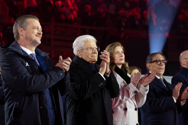 March 6, 2026, Verona: Il Presidente della Repubblica Sergio Mattarella con la signora Laura, il presidente del Sentao Ignazio La Russa, il presidente della Camera Lorenzo Fontana, la presidente del Consiglio Giorgia Meloni e il Presidente della Fondazione Milano Cortina 2026, Giovanni MalagÃ² alla cerimonia di apertura dei Giochi Paralimpici Invernali Milano Cortina 2026, Verona, 6 marzo 2026 ANSA Francesco Ammendola - Ufficio per la Stampa e la Comunicazione della Presidenza della Repubblica +++ UFFICIO STAMPA +++ FOTO NON IN VENDITA - DA USARE SOLO PER FINI GIORNALISTICI +++ NPK +++ .--- An handout picture provided by Quirinale press office shows the italian President of the Republic Sergio Mattarella with Mrs. Laura, the President of the Sentao Ignazio La Russa, the President of the Chamber Lorenzo Fontana, the President of the Council Giorgia Meloni and the President of the Milano Cortina 2026 Foundation, Giovanni MalagÃ² at the opening ceremony of the Milan-Cortina 2026 Paralympic Winter games, Winterspiele,Spiele, Summer games Verona, 6 March 2026 ANSA Francesco Ammendola - Office for Press and Communications of the Presidency of the Republic ANSA Quirinale press office handout +++ ANSA PROVIDES ACCESS TO THIS HANDOUT PHOTO TO BE USED SOLELY TO ILLUSTRATE NEWS REPORTING OR COMMENTARY ON THE FACTS OR EVENTS DEPICTED IN THIS IMAGE - NO ARCHIVING - NO LICENSING - NPK Al Via La Cerimonia Delle Paralimpiadi, Applausi Per Mattarella  - ZUMAa110 20260306_zaf_a110_029 Copyright: xUfficioxStampaxQuirinalex